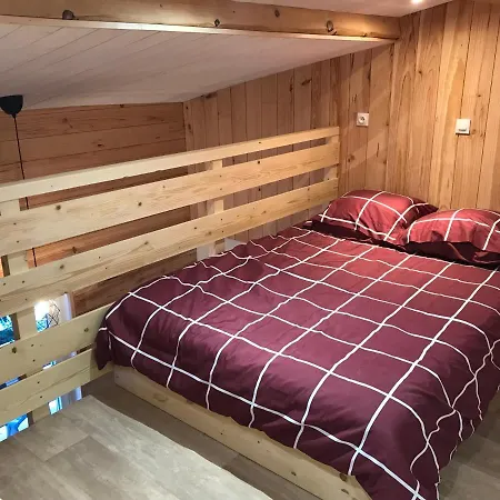 Au Pied Apartment *