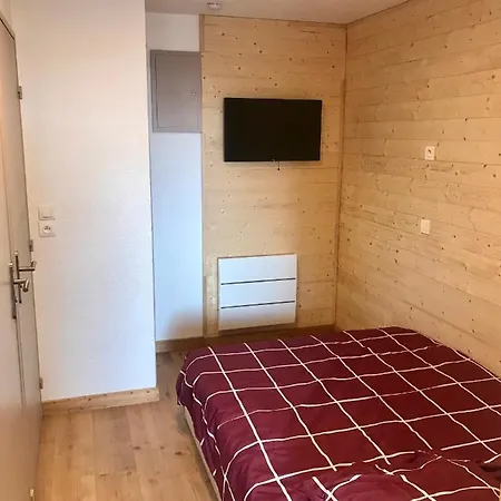 Au Pied Apartment *